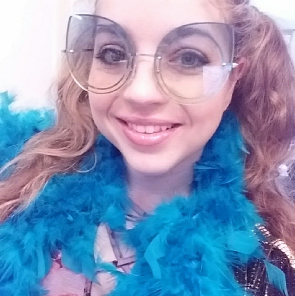 Meet your Posher, Sierra